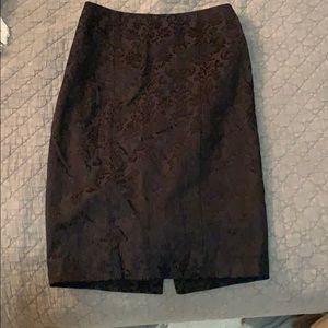 Black jacquard pencil skirt